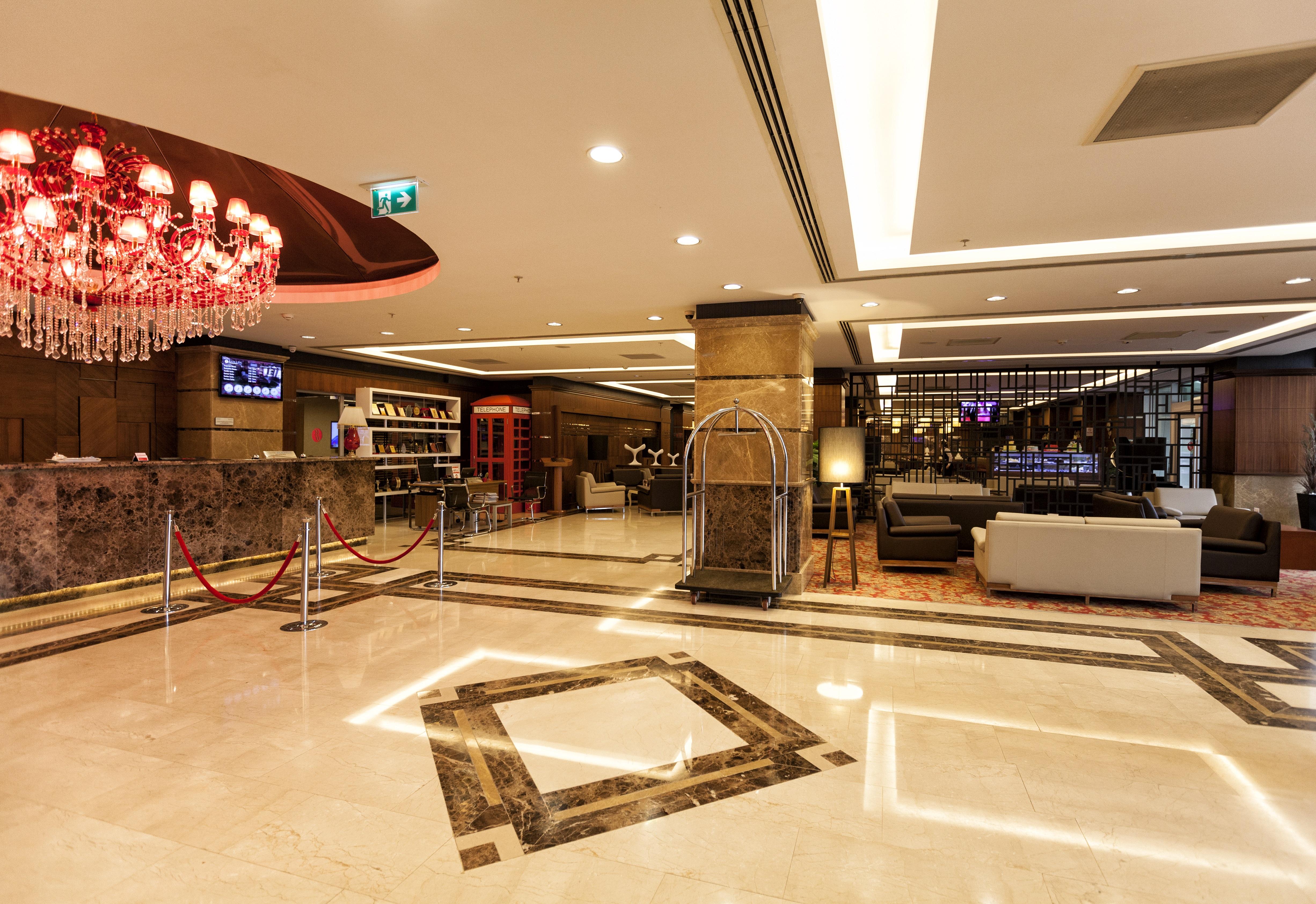 Ramada Plaza By Wyndham Izmit Hotel Kocaeli Exterior photo Lobby