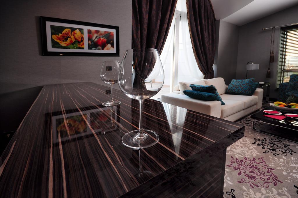 Ramada Plaza By Wyndham Izmit Hotel Kocaeli Exterior photo A 3D rendering of a kitchen